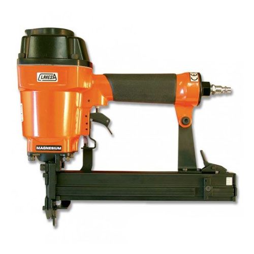 Grapadora neumática Clavesa NCF-15B grapa CF 1 Grapadora neumática Clavesa NCF-15B grapa CF